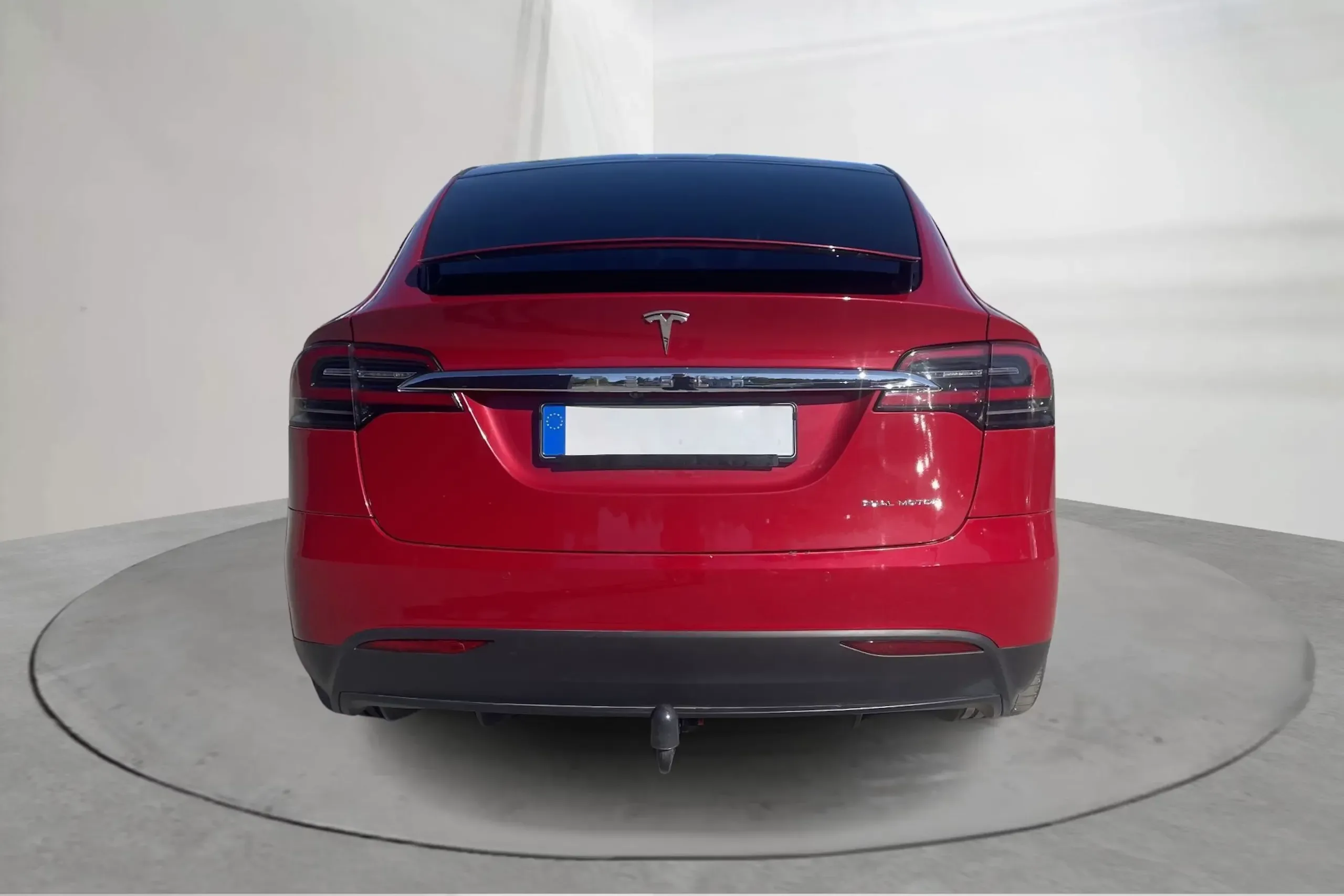 Tesla Model X Long Range - widok 4