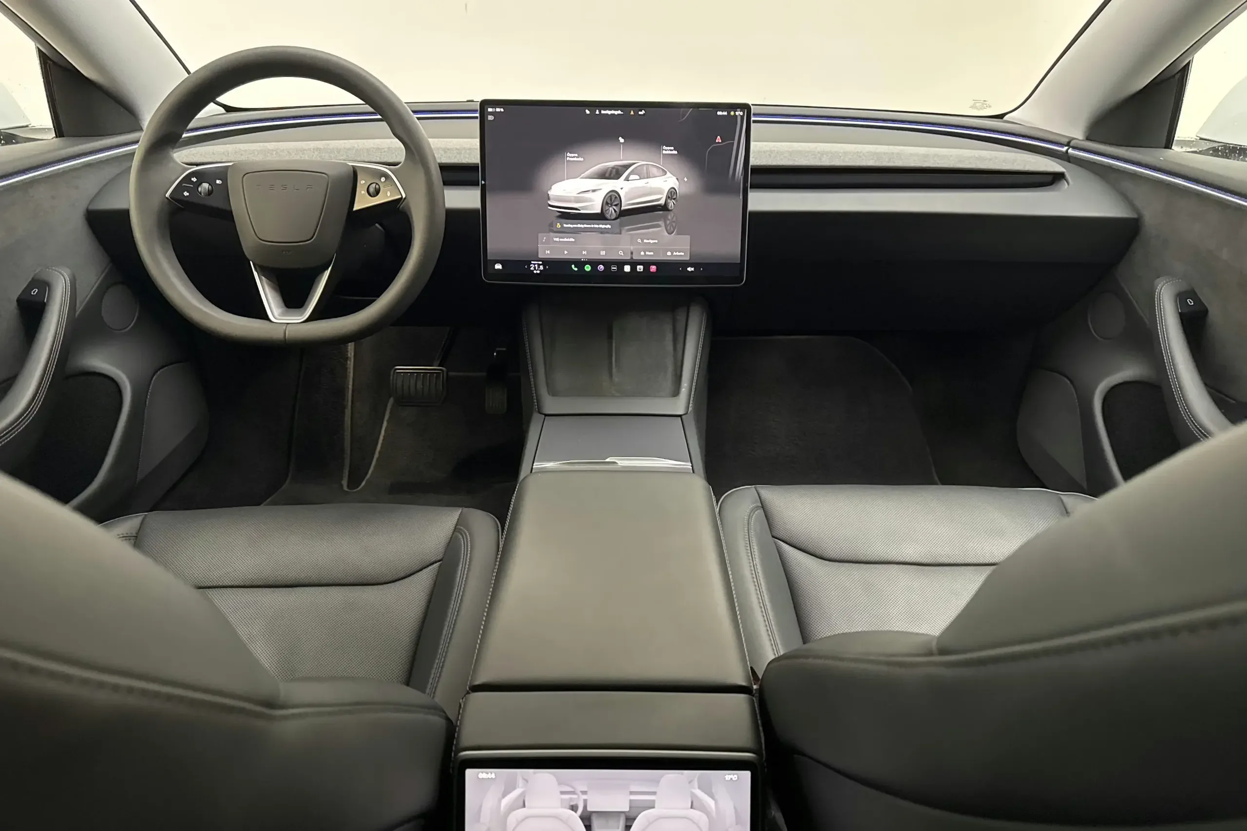 Tesla Model 3 Long Range AWD - widok 6