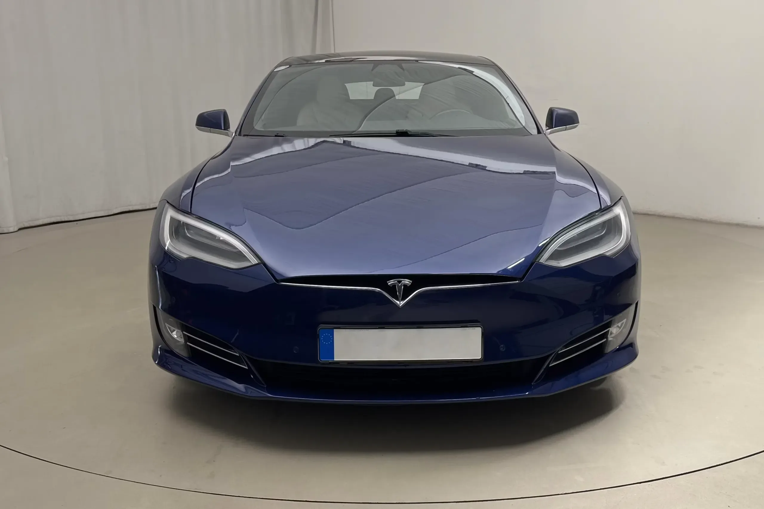 Tesla Model S Long Range Plus - widok 2