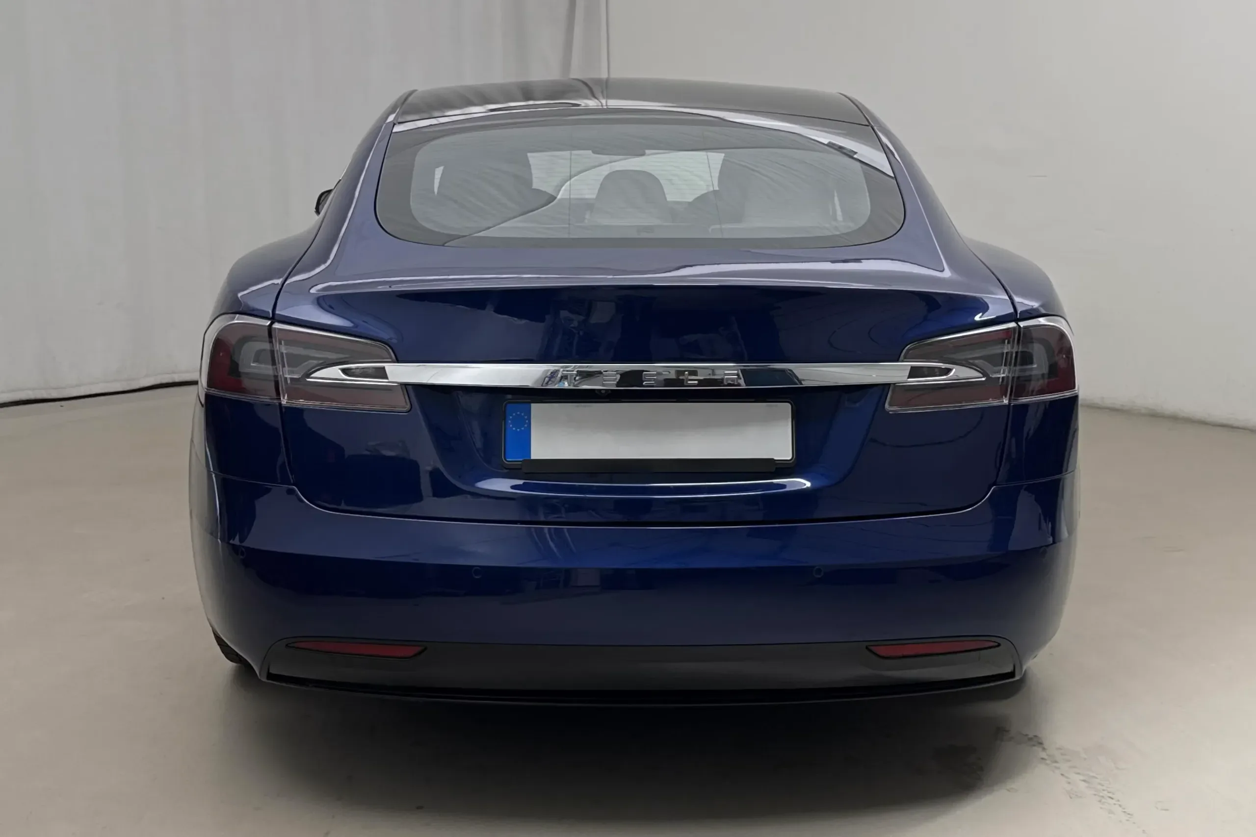 Tesla Model S Long Range Plus - widok 5
