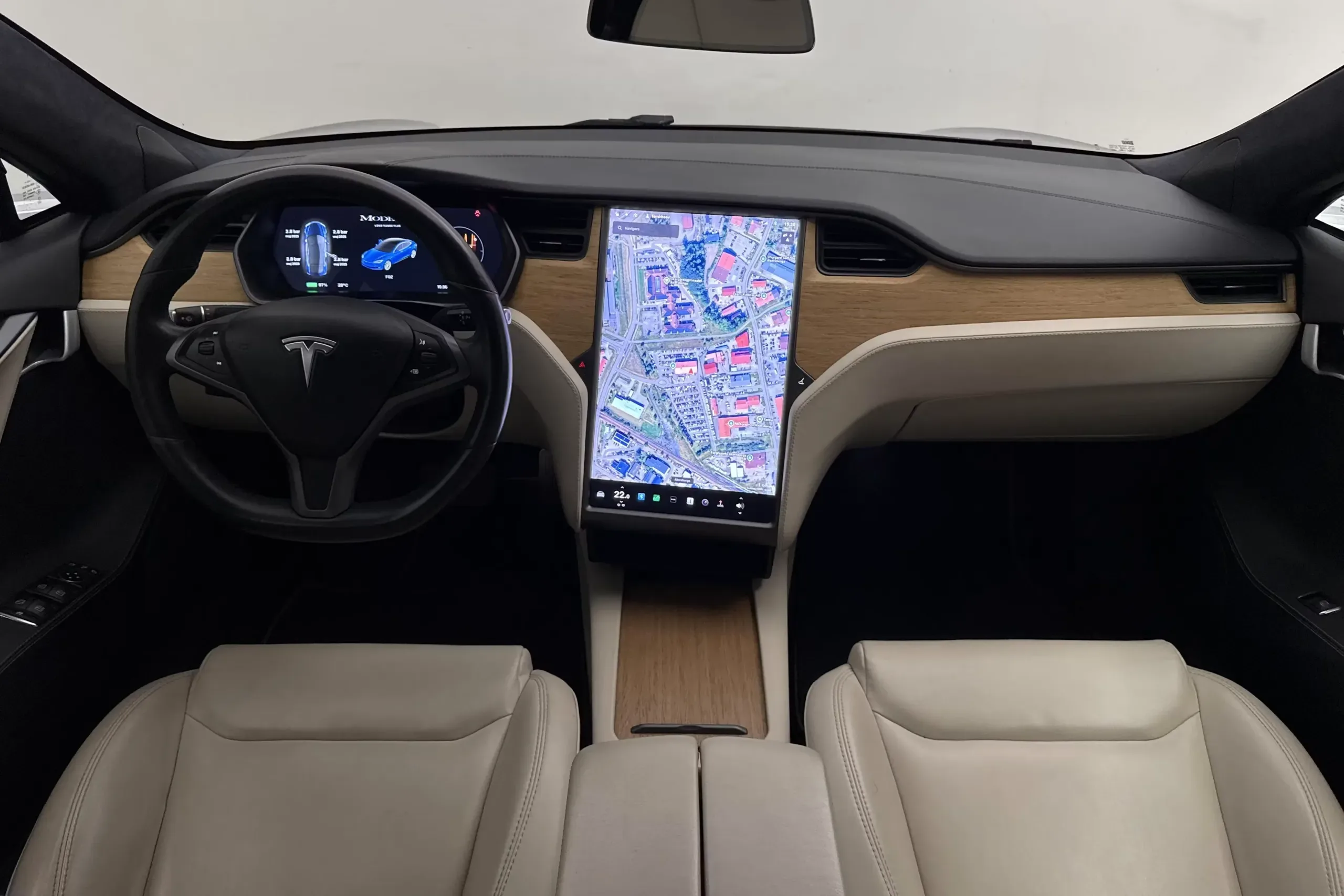Tesla Model S Long Range Plus - widok 6