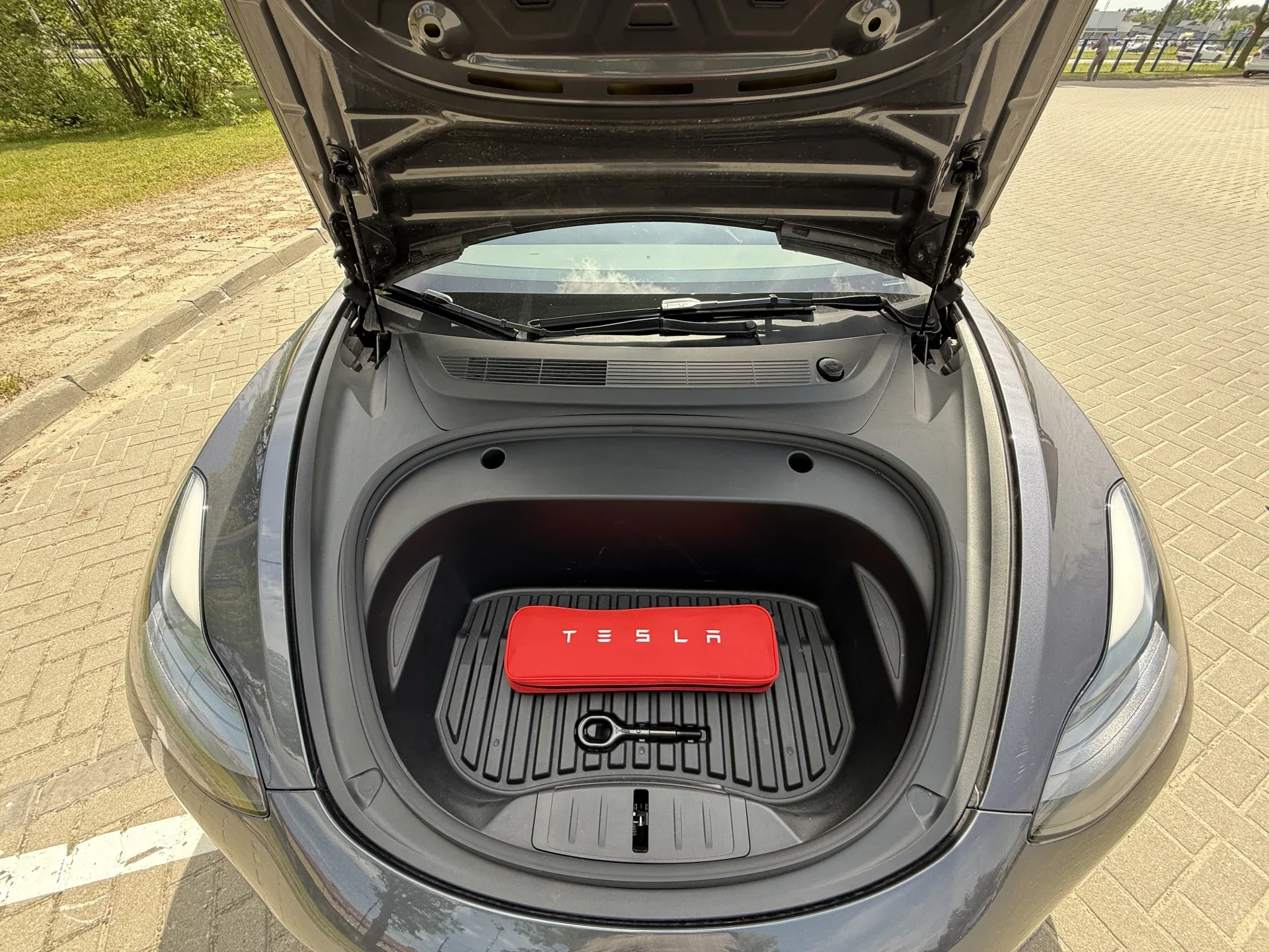 Tesla Model 3 Standard Range - widok 13