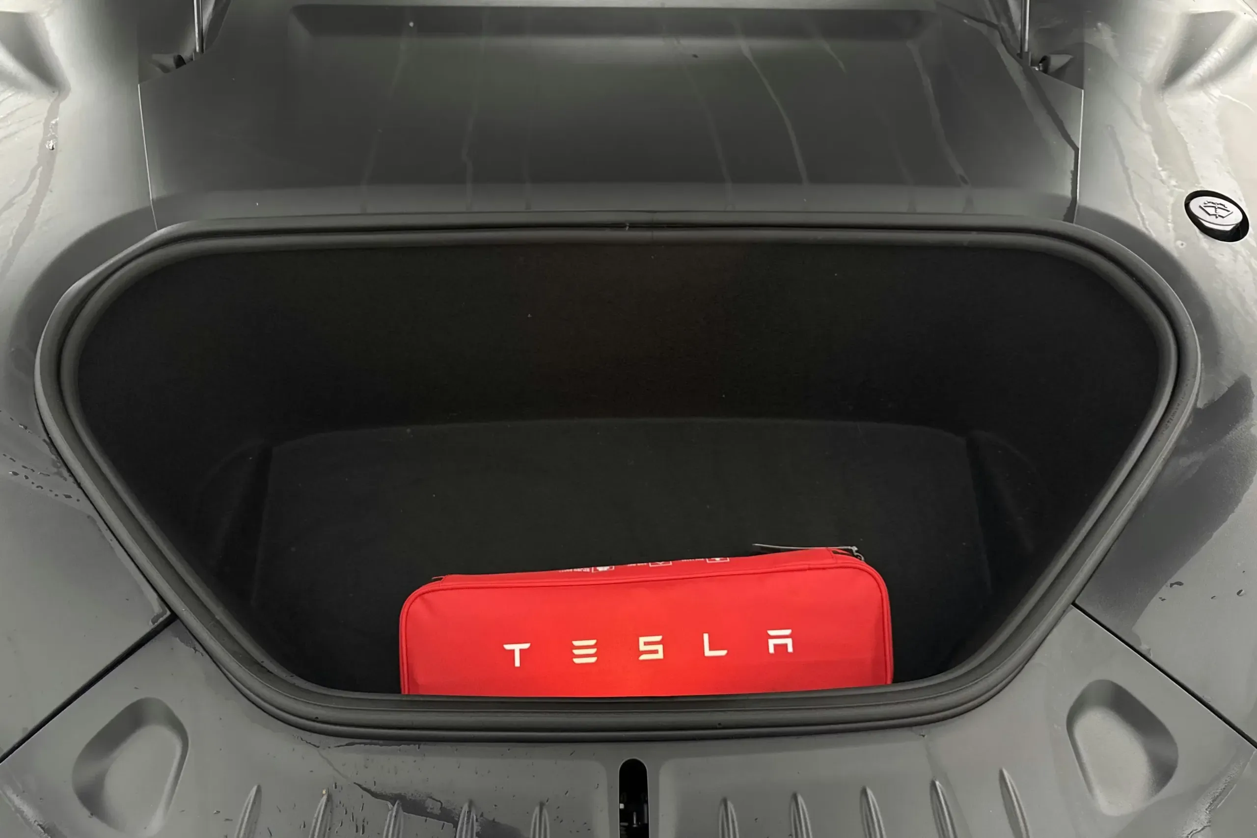 Tesla Model S Plaid - widok 9