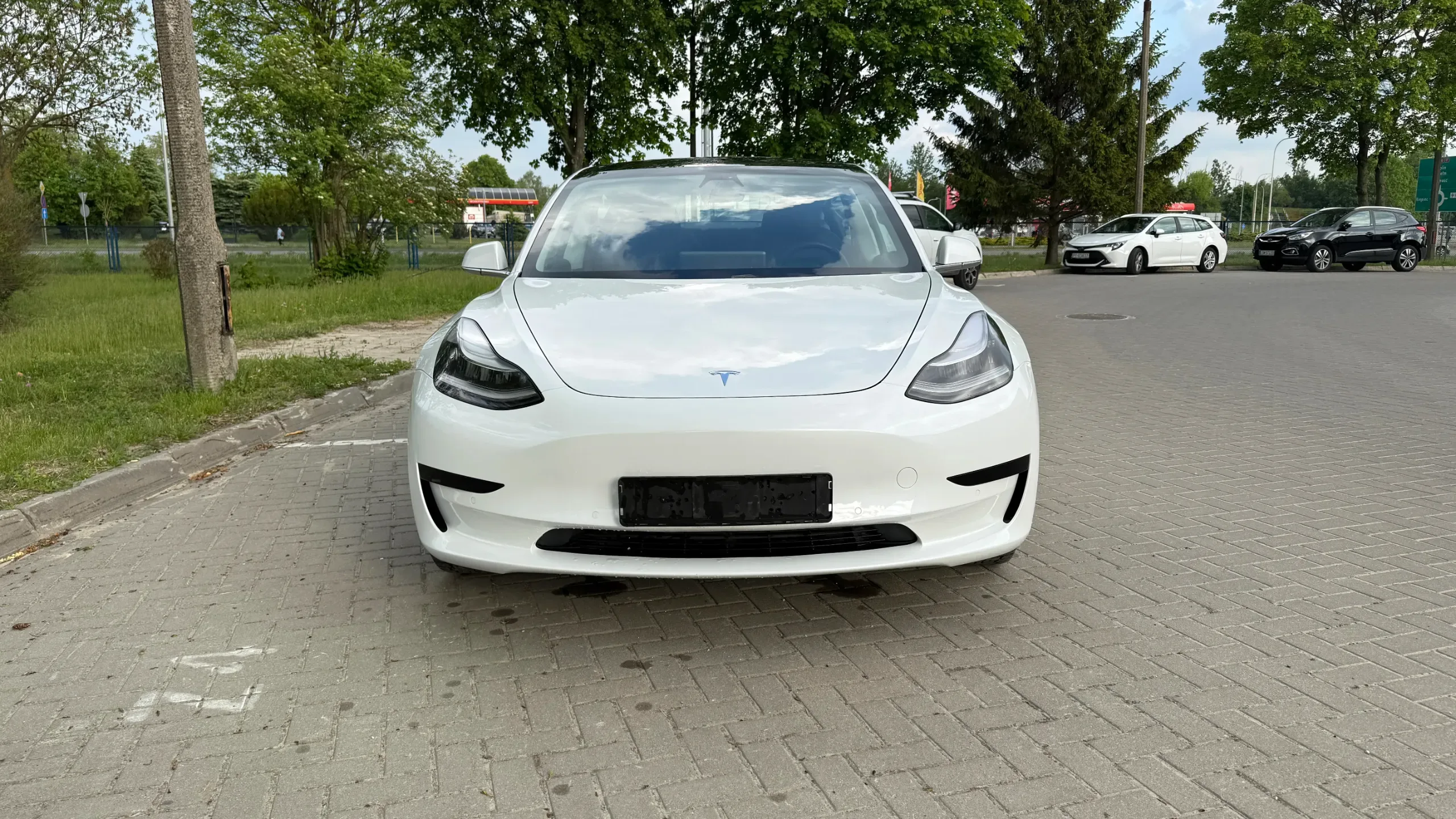 Tesla Model 3 Standard Range - widok 8