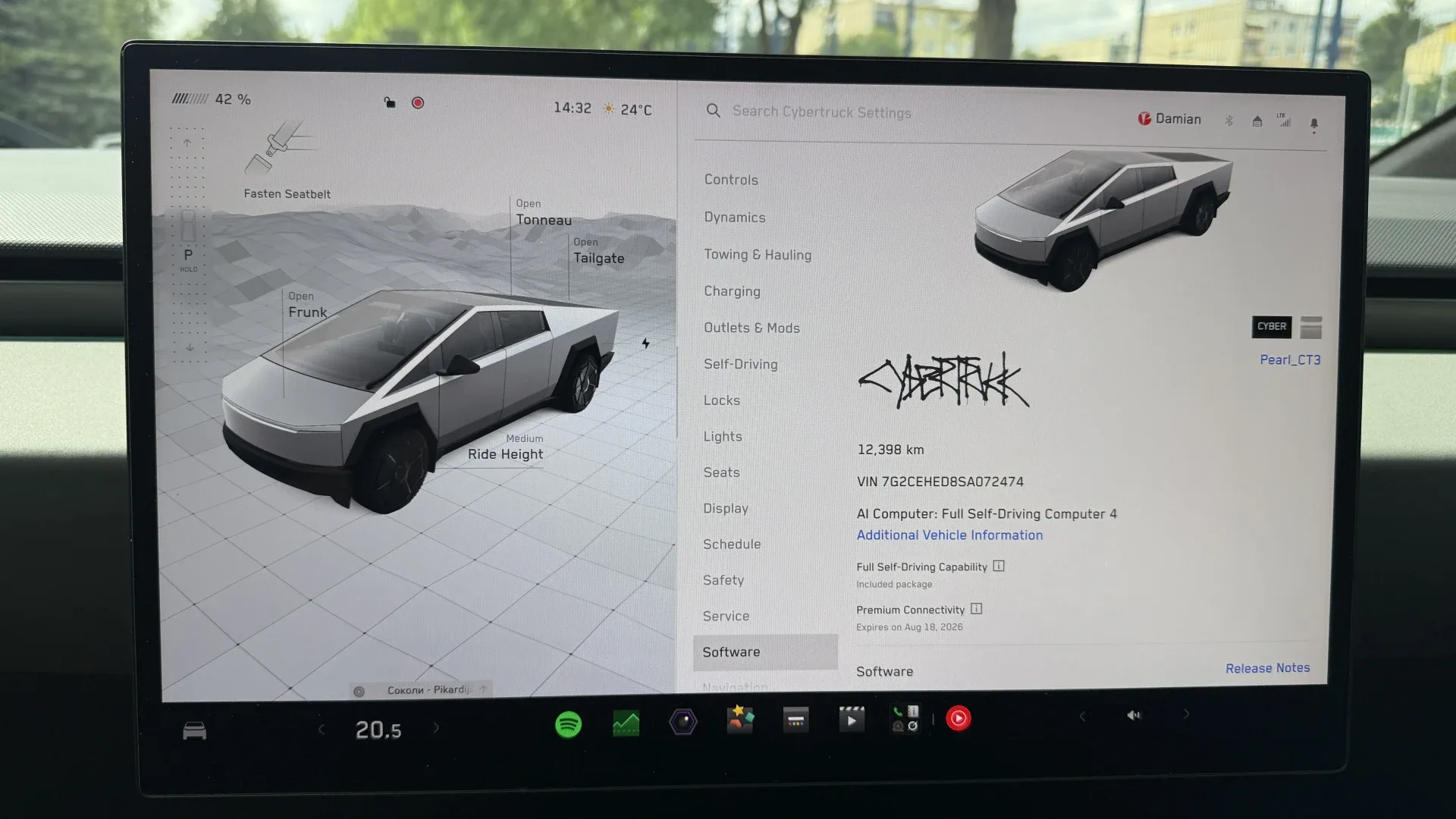 Tesla Cybertruck Long Range - widok 10