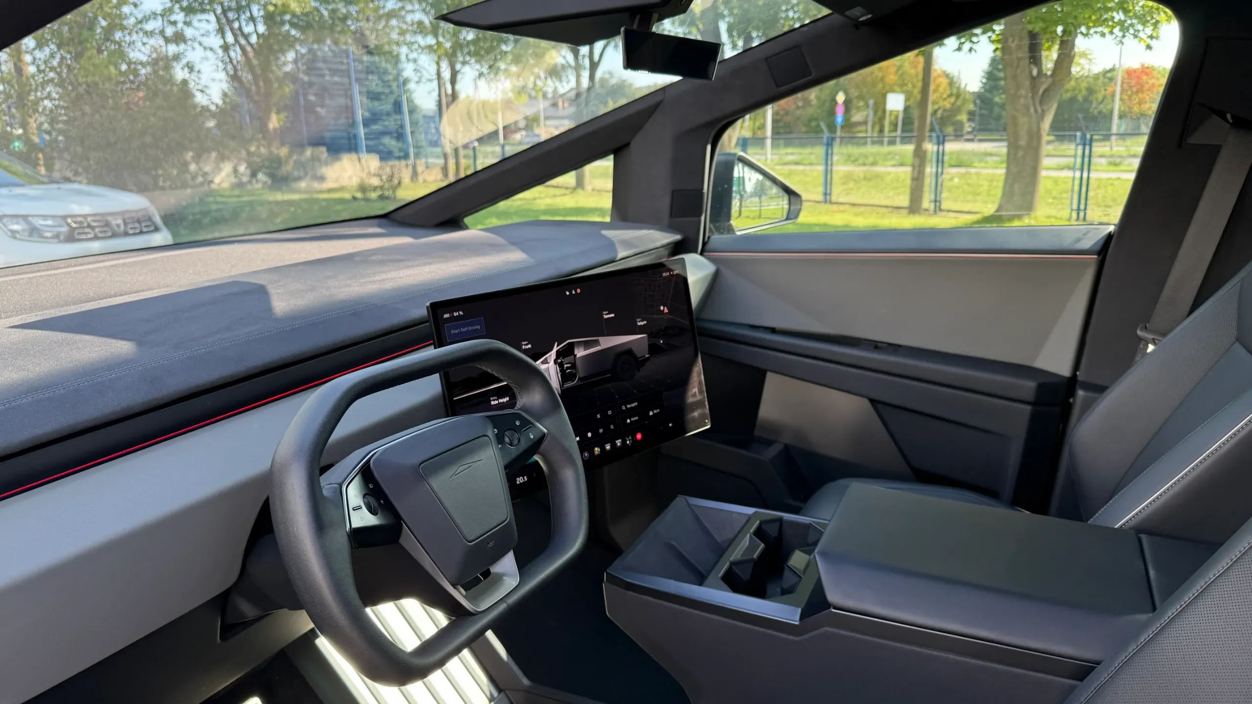 Tesla Cybertruck Cyberbeast - widok 3