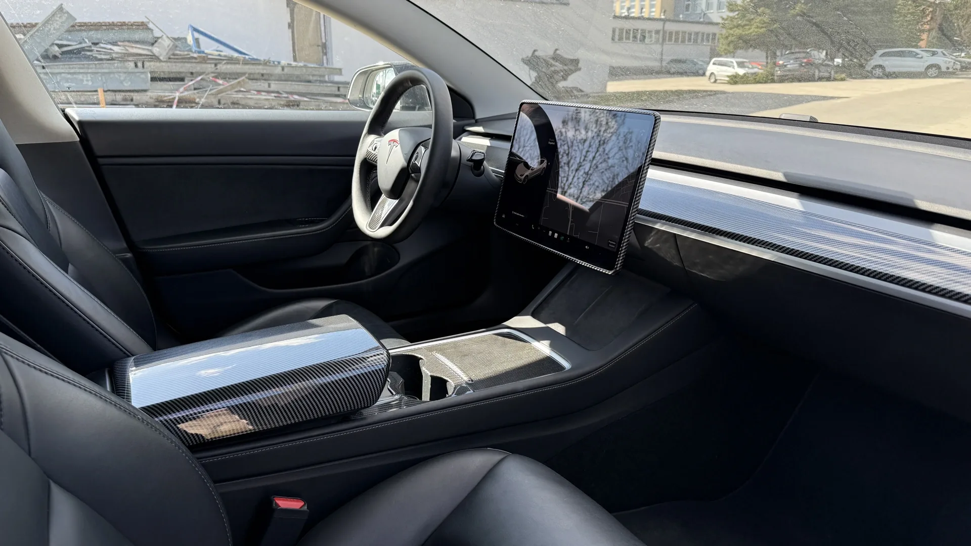 Tesla Model 3 Performance - widok 10
