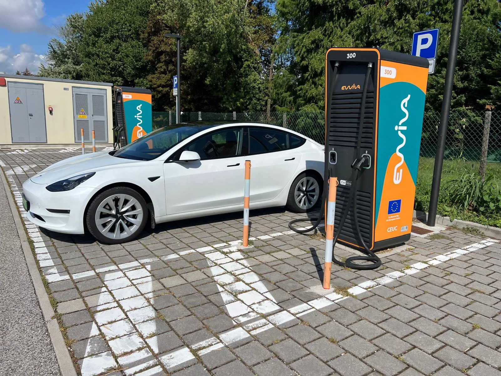 Najczęstsze błędy właścicieli Tesli, które prowadzą do przyspieszonego zużycia komponentów – poradnik profilaktyczny