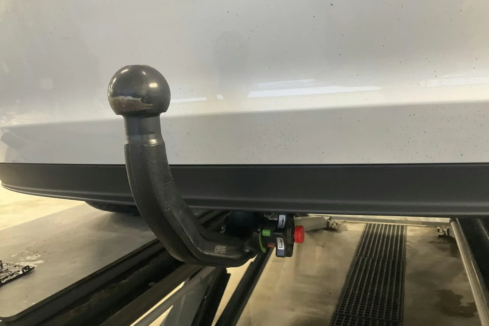 Tesla Model 3 Long Range AWD - widok 11