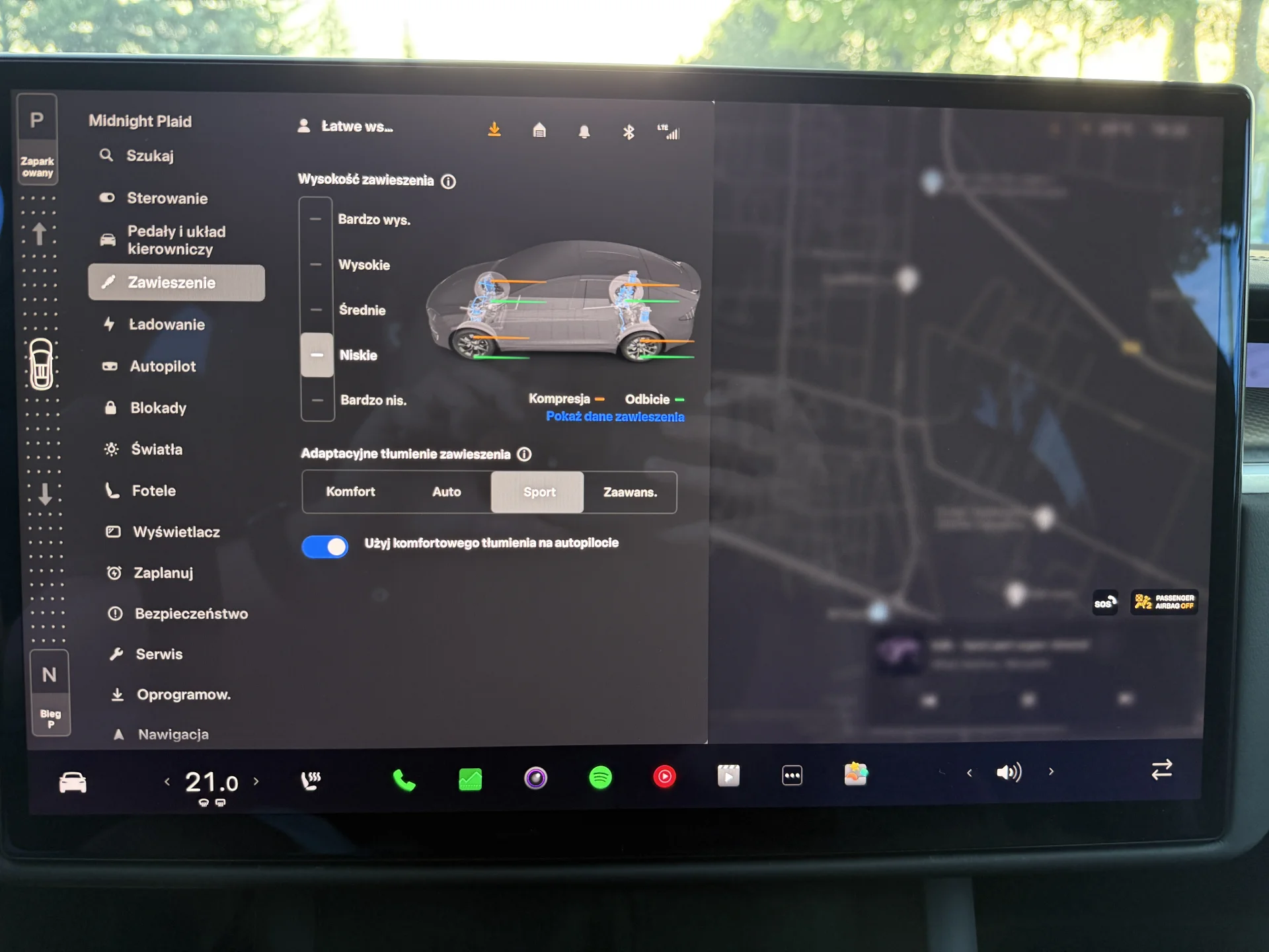 Tesla Model X Plaid - widok 23