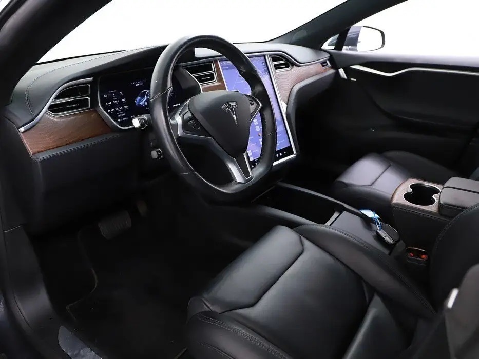 Tesla Model S 100D - widok 9